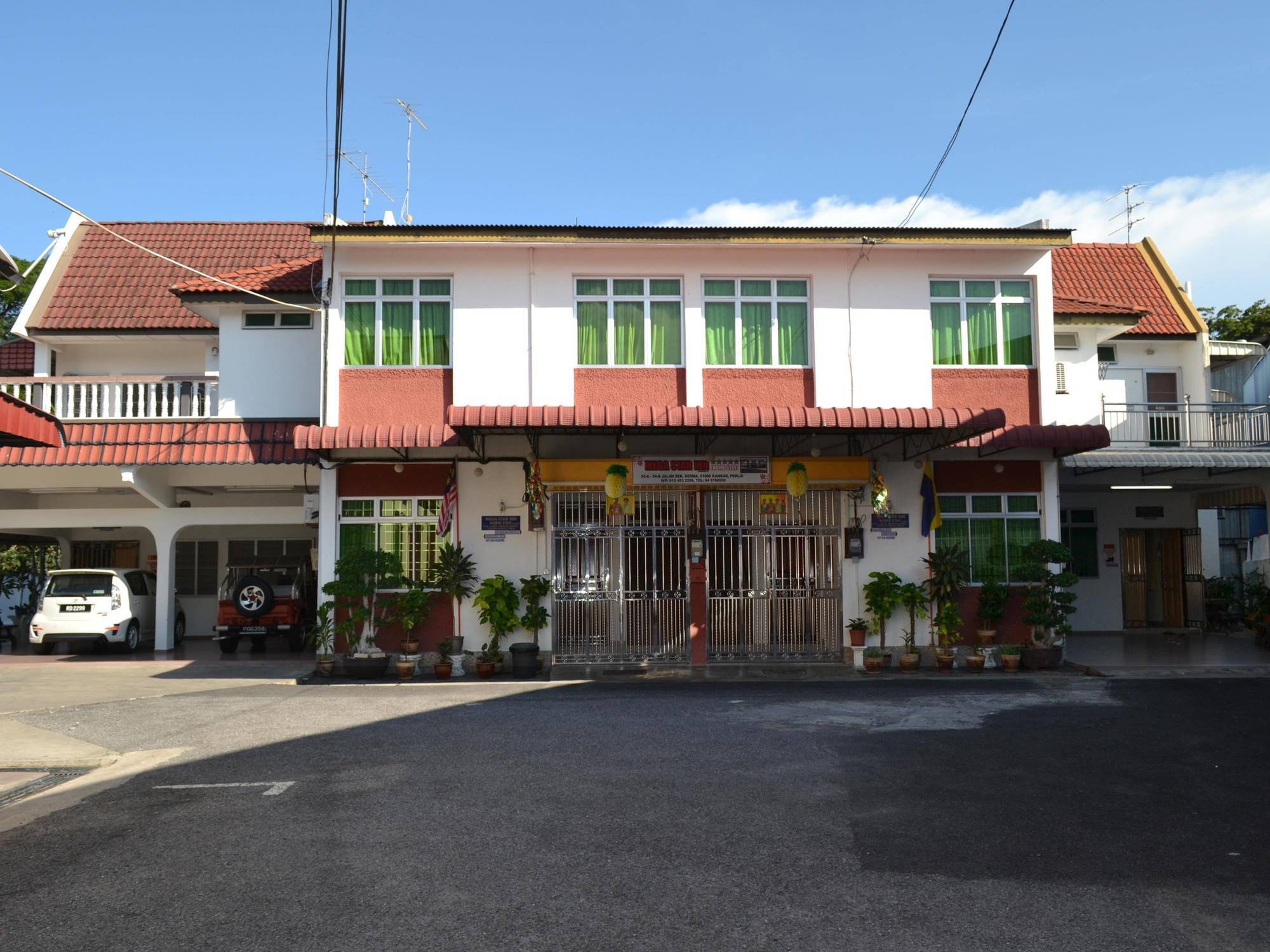 Megastar Inn Vacation Stay Kangar Exterior foto